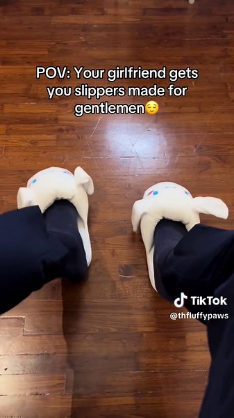 Link in BIO 🔗 Every gentlemen deserves these slippers😌 #fluffyslippers #slippers