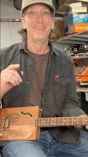 Cigar Box Guitar string tension in Open E and Open G #cigarboxguitar #guitarstrings #3stringguitar
