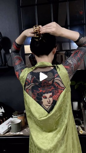 Japanese Tattoos on Instagram: "Artist: @hori_myoo 🤩 Tattoos on @daxi_999 🔥 Where: Heze, China 🇨🇳 - Tag, like & share 🙏 . . . #orientaltattoo #wabori #inkedgirls #japaneseink #japanesetattoo #irezumicollective #japanesetattooart #irezumitattoo #traditionaltattooing #traditionalartist #tattoosleeve #girlswithtattoos #horimono #traditionaltattoo #ukiyoetattoo #waboritattoo #tebori #bodysuittatto"