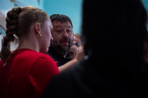 Rutgers women’s swim team making waves with male practice swimmers