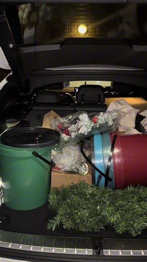 Celebrate Christmas with Joyful Wishes and Cheer