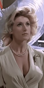 Robyn Hilton ~ Complete Wiki & Biography with Photos | Videos