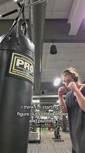 I love Boxing I still have a bunch of work to do #boxing #fyp #amateurboxer #boxing🥊 #foryoupage