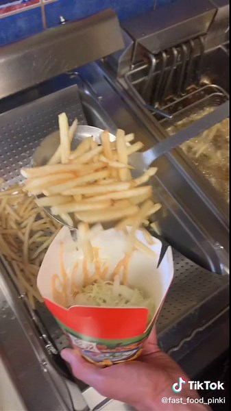 Delicious Kebab and Burgers at Pinki Fast Food