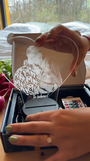 25K views · 239 reactions |  Egy emlék egy 3D led lámpában! #aliv3D...