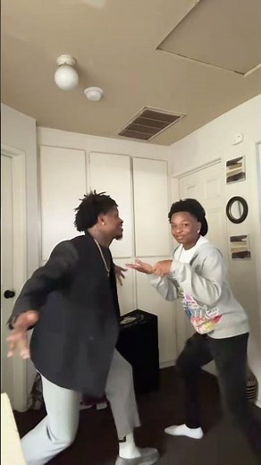 Can you do this groovey dance?🤩😳 #dance #tiktokdance #viral