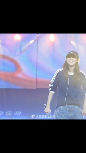 Cutie blog , studio updated Premiere Hi Singing Will Reveal Behind the Scenes "High-profile" voice-opening practice RAP, Yaxing also engage in voice imitation, Xiaowen@王玉雯UvinThere are more and more personal skills. It is indeed MOMO who works hard, generous, kind and loves life. #WangYuwen #thevasthorisonismylove #movie | Wang Yuwen