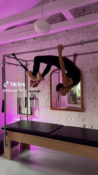 Pilates Babe: Stretching and Acro Pilates Session