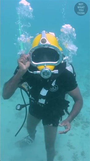 Why water turns blue during underwater explosion