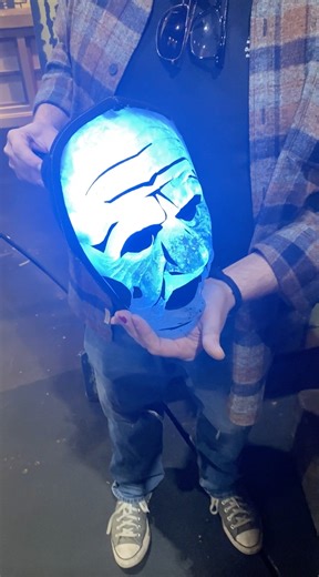 Ever wondered how we get Jacob Marley's ghost to appear in Ebenezer Scrooge's door? 🎟️: Join Ebenezer Scrooge on his redemptive journey to kindle your Christmas spirit! Share the season with the people you love at A CHRISTMAS CAROL and get your tickets at kcrep.org 🎥: Gary Neal Johnson as Ebenezer Scrooge and Nedra Dixon as The Storyteller in KCRep’s 2025 production of A CHRISTMAS CAROL. 🎭 Directed by Jason Chanos 🎵 Music direction by Anthony T. Edwards 👗 Costume design by Jenny Green 🎨 Sc