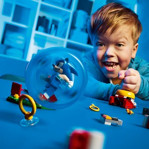 Cuando la diversión a máxima velocidad se combina con el juego creativo. | LEGO