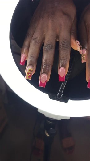 Chrome 3D nails