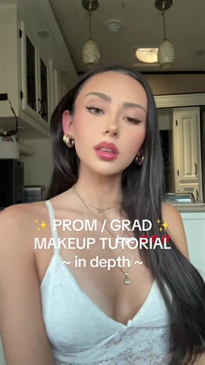 Flawless Makeup Tutorial for Prom and Graduation