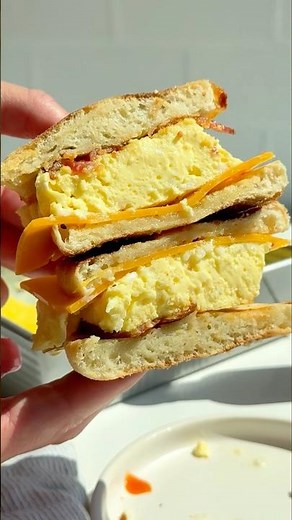 Easy Sheet Pan Scrambled Eggs #recipe #easyrecipe #breakfastrecipe