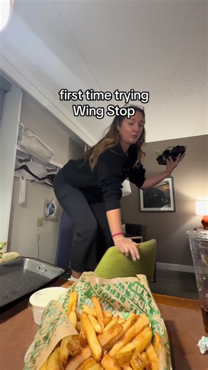 First Time Trying Wing Stop: A Flavorful Experience