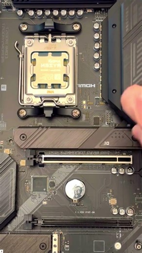 Building a PC in Silence | ASMR #shorts #asmr #pcbuild #pc