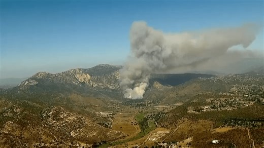 Brush fire in Lakeside prompts evacuations