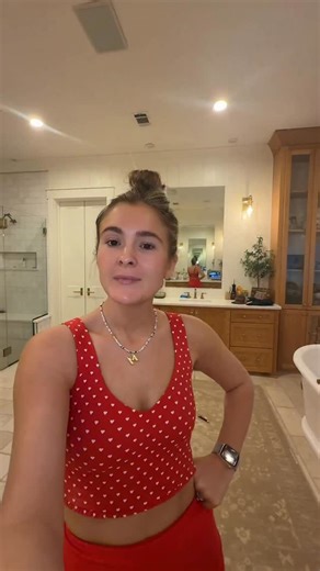 Madison Ruff May on Instagram: "We’ve got ice forming. Hunker down, MS 🤣☃️ y’all probably think I’m kidding, but I am serious…school probably really will be closed ☠️🤣 #snow #mississippi #weather #news #ice"