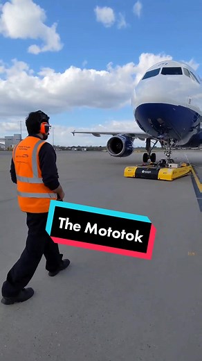 Remote controlled airplane pushback??? #fyp #aviation