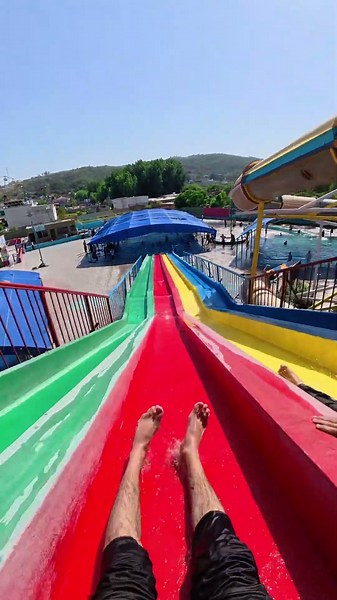 BaellaCaio Waterslide parkour free running PoV 🥳 #playground #waterpark #slide #shortslife