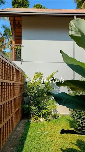 How Courtyards Shape This Stunning Tropical Home 🌿 | VSP Architects