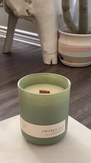 How to Light a Wooden Wick Candle: The First Burn Guide