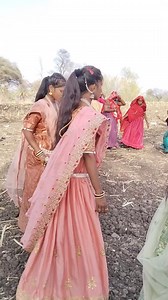 147K views · 2.9K reactions | उचो बंगलो  #timli #dance #dancereels #trendingreels #viralreelsシ #adivasi #adivasiculture #timli #reelsviralシ #gujju #dancers #trendingvideo | Rinku Hatila | Facebook