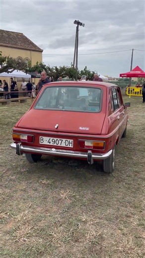 Coche clásico SIMCA 1200 LS #carrestorationproject