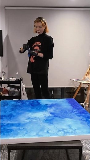 How I work with and apply alcohol inks on art #alcoholink #canvas #ukartistcanvas #painting