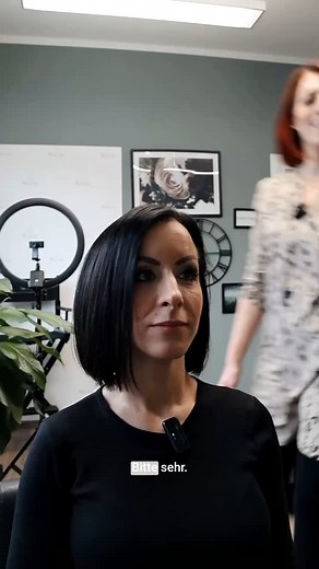 So kann man beim Friseur auch sparen! 🤣🤣🤣 #funnyvideos #comedy #friseur #friseursalon #fun #lustig | Haar' le Julia