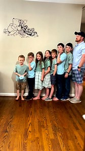 40K views · 182 reactions | A family of 12 getting dressed looks like... 殺 | Make-Up & Hair Tutorials | Facebook