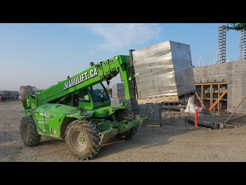 The Merlo P50.17 Telehandler: the New Canadian Work Horse for Masons.