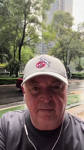 Football commentator Derek Rae best known for @EA SPORTS FC & @@Bundesliga is now in Mexico City for @FOXSoccer as part of his commentary schedule. #FIFAWorldCup #FC27 #EAFC27 #FoxSports