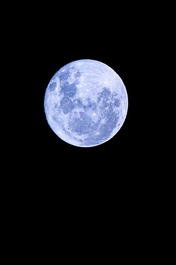 ¿Qué es la LUNA AZUL ? 🌕🔵👀#lunaazul #bluemoon #luna #superluna #supermoon #lunallena #astrophotography #moonphoto #moonpics #talkingtothemoon | Alpha Expeditions