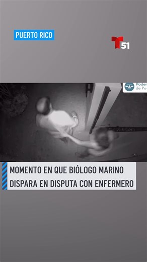 Durante el juicio contra el enfermero Eduardo Meléndez se presentó un video que muestra los momentos previos al crimen del biólogo marino Robert Viqueira durante una disputa vecinal en Yauco, Puerto Rico. Según explicó la viuda de la víctima, en las imágenes se observa a su esposo lanzar piedras y luego desenfundar su arma y disparar. Más detalles: https://trib.al/iR0iiDV #puertorico #crimen #yauco #biologomarino | Telemundo 51
