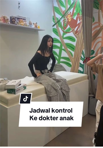 Jadwal Kontrol Kesehatan Chrystal di Dokter Anak