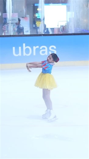 Puti Chitara on Instagram: "Character Spotlight 🥈 Akhirnya kesampaian ikutan Spotlight setelah dirong-rong terus. Mamak paling mager nyiapin printilan-printilan yang cuma dipakai sekali haha. But she did enjoy the program, walaupun dadakan dan waku latihannya cuma seminggu I think she did great. Sedikit tegang sebelum take off double salchownya (tiba-tiba jadi robot 🤖) tapi safely landed. Tapi mamaknya merasa bersalah karena ga properly prepare for this program, baru tau stereofoam ga bisa ken