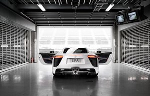 レクサスLFAは発売当時「売れない」と言われたのに、なぜ今では新車価格の倍以上の価値を誇るようになったのか