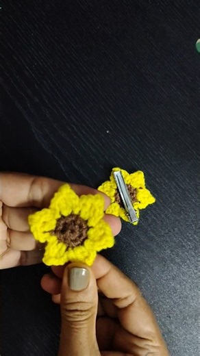crochet sunflower hair clip shorts