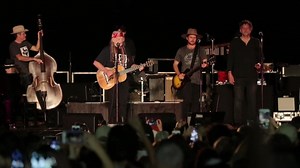 Willie Nelson's New Song 'Vote Em Out' Debuts at Turn Out For Texas With Beto O'Rourke
