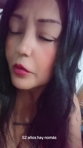 Videos de 💞💕❤️❤️❤️💋 LUNA 💋❤️❤️❤️💞💕 (@corazonroto844) con “Canas y años - Viviana García”