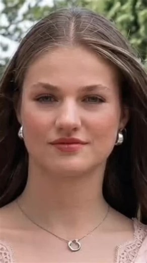 ‎Princess Leonor motivational speech video 📸😍🇪🇦 #PrincesaLeonor #motivationalspeech #spain🇪🇸 #royalty #princess ‎