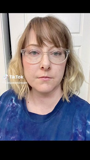 I tried this WELLA Color Charm toner on my hair and it subtly tinted my golden locks to a warm gray. It was easy to apply, and I like how natural my hair looks. I definitely want to try another color and leave on a bit longer for a more dramatic transformation next time. . . . . I received these products from Influenster and WELLA in exchange for my honest review. #ColorcharmCremeToner #WELLAColorCharm #complimentary @WELLAColorcharm @Influenster