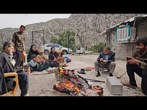 👨‍👩‍👧‍👦😍Day 2 of the nature travel vlog 🌿🏕️Babak’s family are guests of Razieh, a rural woman