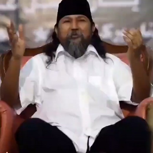 Ala NU on Instagram: "Doa yang Khas dari Beliau Habib Ja'far #alasantri #nasihatklasik #ayohijrah #sholawat #sholawatnabi #ngaji #lfl #lfl #likeforlikes #likeforfollow #santri #kekinian #regarn #santriwatiindonesia #santrikeren #santrihits #santrisalafi #gusazmi #santri #santrindonesia #pecintasholawat #santriindonesia #santrihitz #alasantri #santriganteng #santriputrihits #nahdatululama #dagelan #repost #ayomondok #ceritasantriputri"