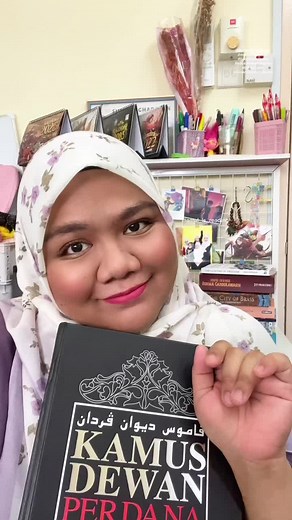 Review Kamus Dewan Perdana: Penggunaan Kata Tepat