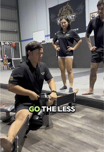 #split challenge with the fam 😂😂 Did I go 180?? #foryou #fyp #flexible #martialarts #xyzbca #alphaunit #foryoupage