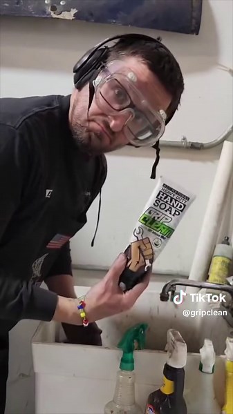 Essential Hand Cleaners for Metal Work Professionals