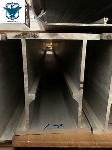 [Hot Item] Aluminium Extruding Material Extrusion Aluminium Alloy Product