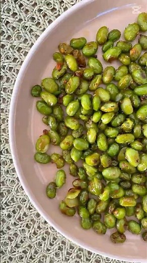Crispy Roasted Edamame